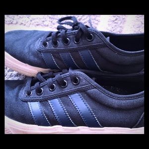Boy size 6 1/2 adidas sneakers